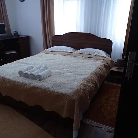 Casa De Pe * Sadova (Suceava)