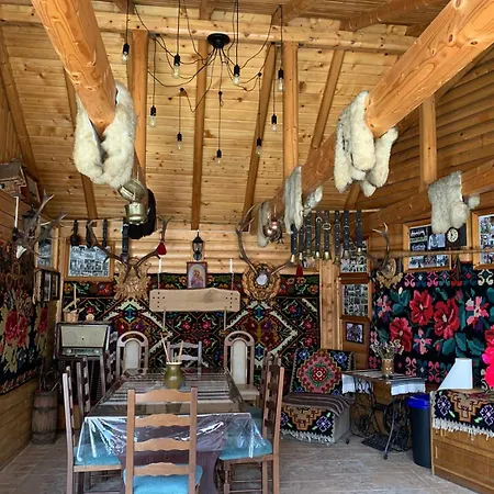 Casa De Pe Gazde/Camere de închiriat