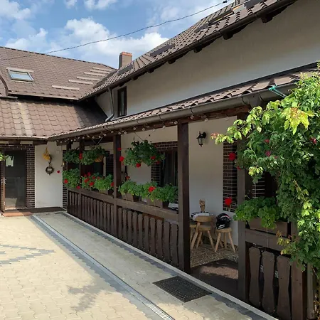 Casa De Pe Accommodatie bij particulieren Sadova (Suceava)